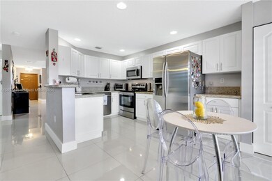 5112 NW 116th Ct, Doral, FL 33178 - photo 6