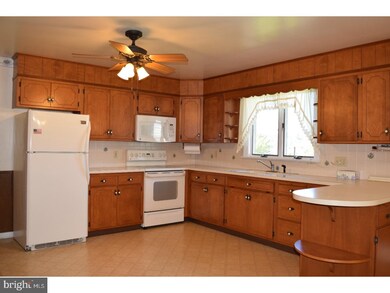 1687 County Line Rd, Bechtelsville, PA 19505 - photo 6