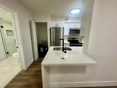 2890 N Oakland Forest Dr unit 103, Oakland Park, FL 33309 - photo 3