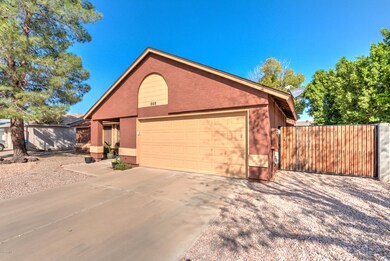 668 W Shawnee Dr-3