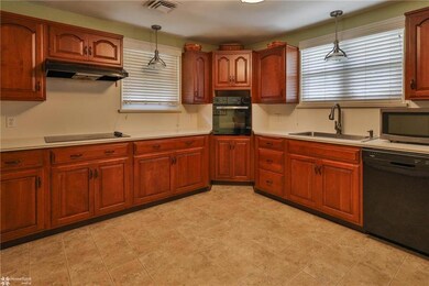 2511 W Highland St, Allentown, PA 18104 - photo 6