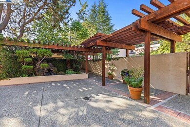 25912 Hayward Blvd unit 204, Hayward, CA 94542 - photo 2