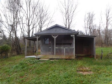 4011 Oak Tree Rd, Asheboro, NC 27205 - photo 5