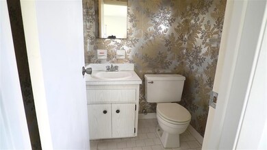 HalfBath-1
