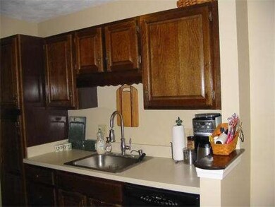 145 Laurelwood Dr unit 145, Hopedale, MA 01747 - photo 5