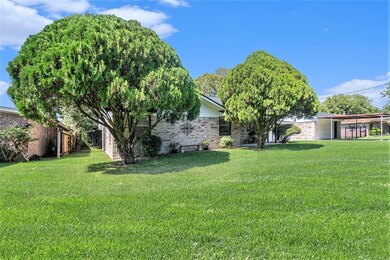 1507 Donovan St, Baytown, TX 77520 - photo 3