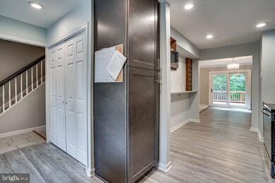 7951 Hidden Bridge Dr, Springfield, VA 22153 - photo 4