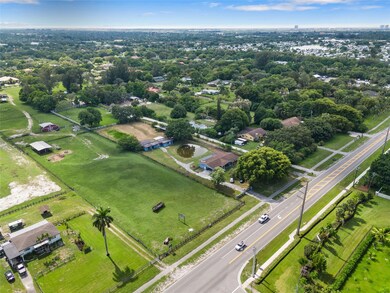 1901 SW 112th Ave, Davie, FL 33325 - photo 4