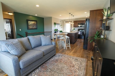 3625 Keokuk Ave, Spirit Lake, IA 51360 - photo 4