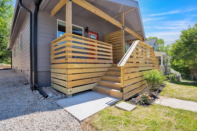 Entry Deck