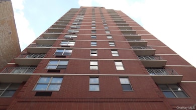 520 W 112th St unit 4b, New York, NY 10025 - photo 2