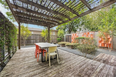 2410 Waugh Dr unit 4C, Houston, TX 77006 - photo 7