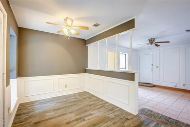 1009 N Clay St unit B, Ennis, TX 75119 - photo 3