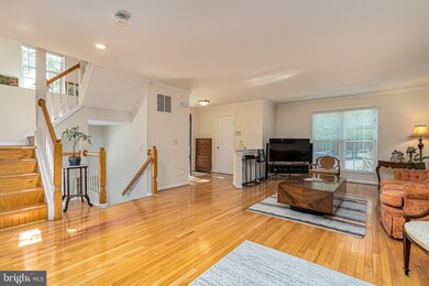 11972 Thurloe Dr, Lutherville Timonium, MD 21093 - photo 5