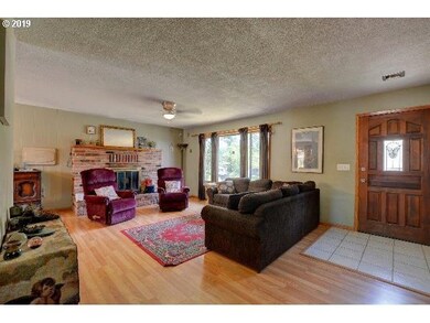 58 SW Western Ave, Grants Pass, OR 97526 - photo 5