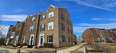 722 Sky Bridge Dr, Upper Marlboro, MD 20774 - photo 3