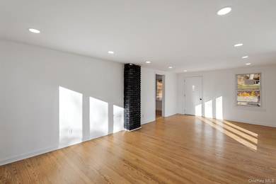 195 E Village Rd, Tuxedo Park, NY 10987 - photo 7