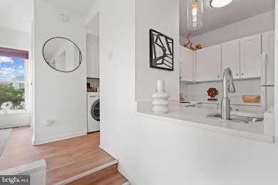 1736 Willard St NW unit 506, Washington, DC 20009 - photo 7