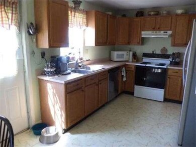 2 Sanda Cir, Pomfret Center, CT 06259 - photo 4