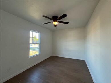 1507 10th St unit 2, Corpus Christi, TX 78404 - photo 6