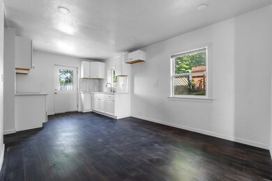 W Roby Ave. Porterville