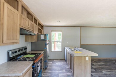 700 Sun Ct, Granbury, TX 76049 - photo 4