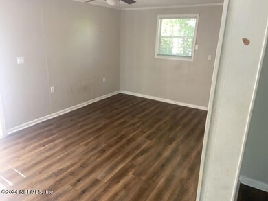 6706 Peter Rabbit Dr N, Jacksonville, FL 32210 - photo 5