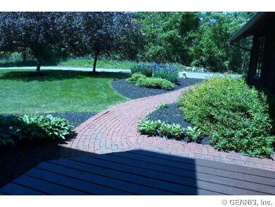 Yard/Garden Walkway to front door