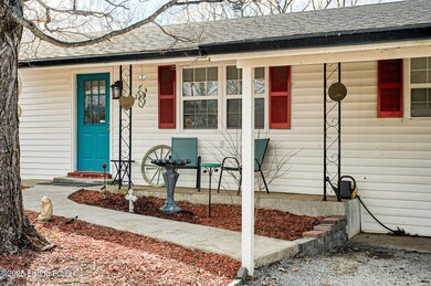 255 Jeptha Knob Rd, Shelbyville, KY 40065 - photo 2