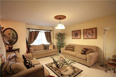 EASILY ENTERTAIN YOUR GUESTS IN COMFORT AND STYLE IN YOUR NEW LIVING ROOM