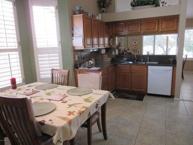 Kitchen Eating Area