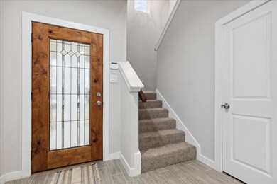View of foyer entrance