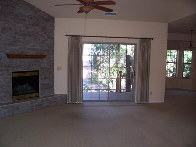 living rm  outdoor view