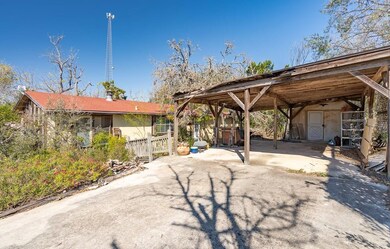 127 Drew Ln, Kerrville, TX 78028 - photo 2