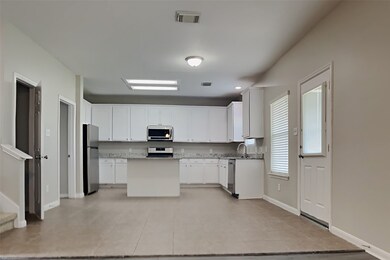 2831 Wild Oak Park Dr, Conroe, TX 77385 - photo 4