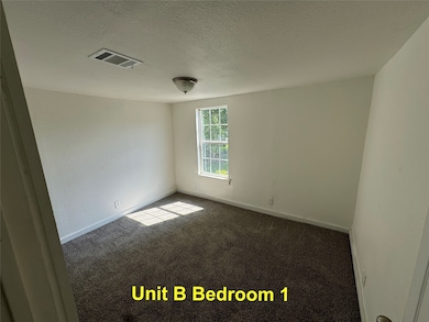 8214 Livingston St unit B, Houston, TX 77051 - photo 2