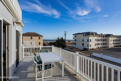 04-Front Deck 1