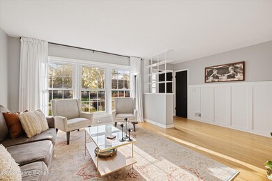 04-041923_Kustes_2214Renown010