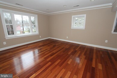 219 Dateleaf Ave, Capitol Heights, MD 20743 - photo 3