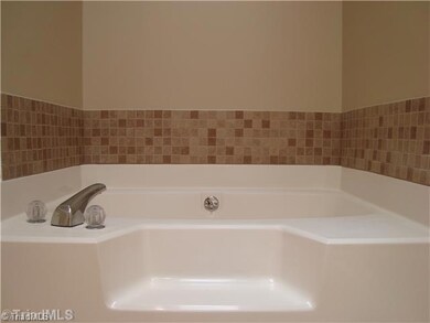 Master Bath/Spa.