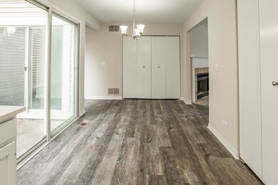 430 Le Parc Cir unit 274, Buffalo Grove, IL 60089 - photo 4