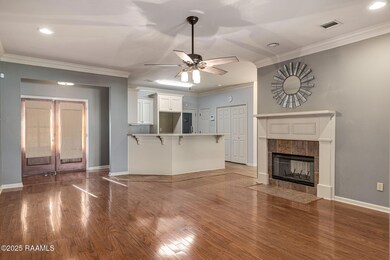 4-web-or-mls-404 Deer Meadow Blvd-4
