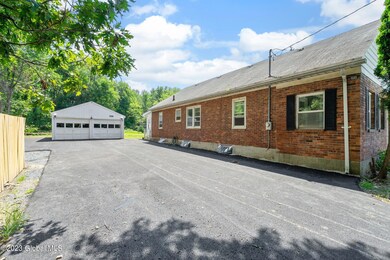 329 N Greenbush Rd, Troy, NY 12180 - photo 5