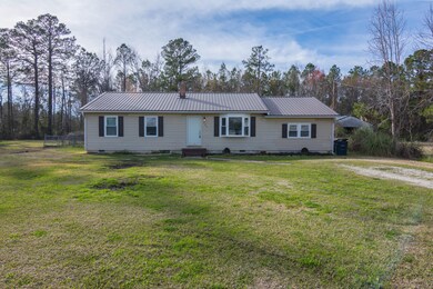 225 Lakewood Dr, Jacksonville, NC 28546 - photo 4