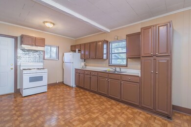 204ForrestInterior-4
