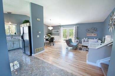 Living/dining room