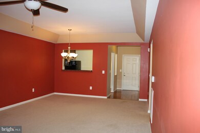 8609 Wintergreen Ct unit 104, Odenton, MD 21113 - photo 7