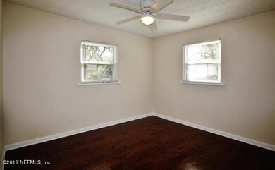 1315 Orton St, Jacksonville, FL 32205 - photo 5