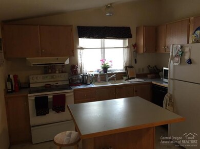 19947 Ashwood Dr, Bend, OR 97702 - photo 5