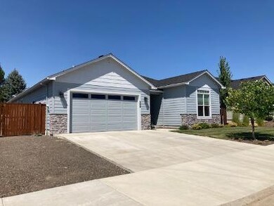 1037 Arrowhead Trail - Pic 1